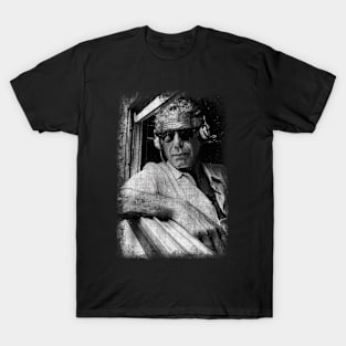 Anthony Bourdain Adventure // 80s 90s Vintage Distressed T-Shirt